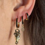 Brinco 3 Argolinhas Cravejadas Z.Negra Cavalo e Ferradura Folheado a Ouro 18k