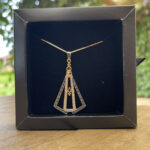 Colar Veneziana 45cm Pingente NSA Folheado a Ouro