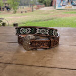 Cinto com Miçanga Estampa Flor Verde, Dourado, Preto e Branco Tamanho 120