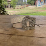 Cinto de Couro com Brilho Branco Tamanho 85