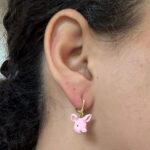 Brinco Porco Resinado Folheado a Ouro 18k