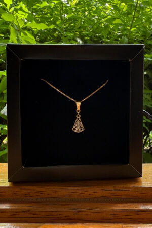 Colar Veneziana 45cm com Pingente NSA Vazada Folheado a Ouro 18k