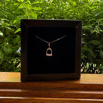 Colar Veneziana 45cm Pingente Estribo Crav. Z. Cristal Prata 925