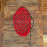 Rede de Feno Vermelha com a Ponta Azul Marinho