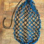 Rede de Feno Azul com Preto com a Ponta Preta