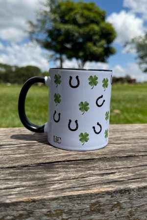 Caneca UC Ferradurinhas e Trevos