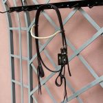 Cabeçada com Testeira Reta Inervada com Afogador e Botão Preta