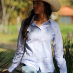 Camisa Feminina UC Manga Longa Azul Claro
