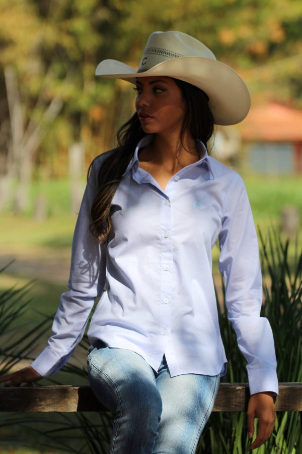 Camisa Feminina UC Manga Longa Azul Claro - Imagem 1
