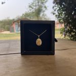 Colar Veneziana 45cm com Pingente Camafeu Folheado a Ouro 18K