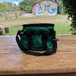 Bolsa Kit Higiênico Boots Horse cor:Verde Bandeira - Imagem 2