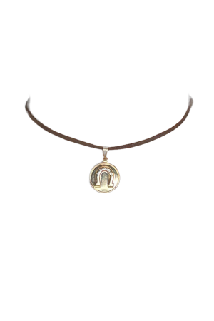 Colar em Couro com Pingente Ferradura em Dourado