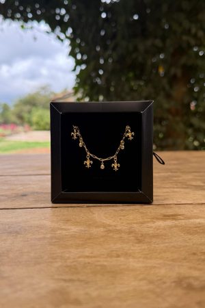 Chocker Cartier 37cm com Pingente Flor de Liz
