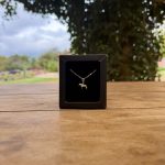 Colar Cartier 40cm Pingente Cavalo Crioulo P em Prata 925