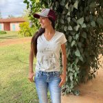 Camiseta Feminina UC Cinza Cascos de Cavalo - Imagem 3