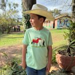 Camiseta Infantil UC Verde Fábula Estampa Bolero e Play - Imagem 3