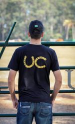 Camiseta Masculina UC Preta com Estampa de Ferradura - Imagem 3