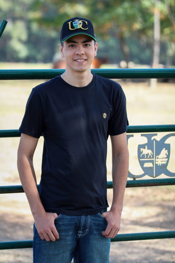 Camiseta Masculina UC Preta com Estampa de Ferradura - Imagem 4