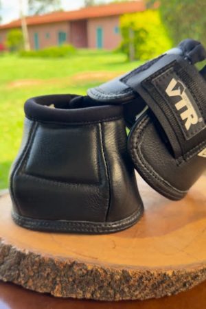 Cloche de Couro VTR Preto