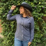Camisa Feminina UC Manga Longa Cinza com Strass - Imagem 4