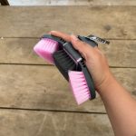 Escova Flexível para Pelo Cor:Rosa e Cinza - Imagem 3